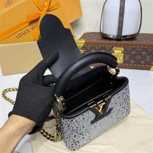 2026120164335868 830